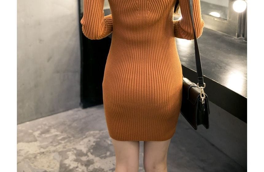 LM | Knitted mini dress with turtleneck