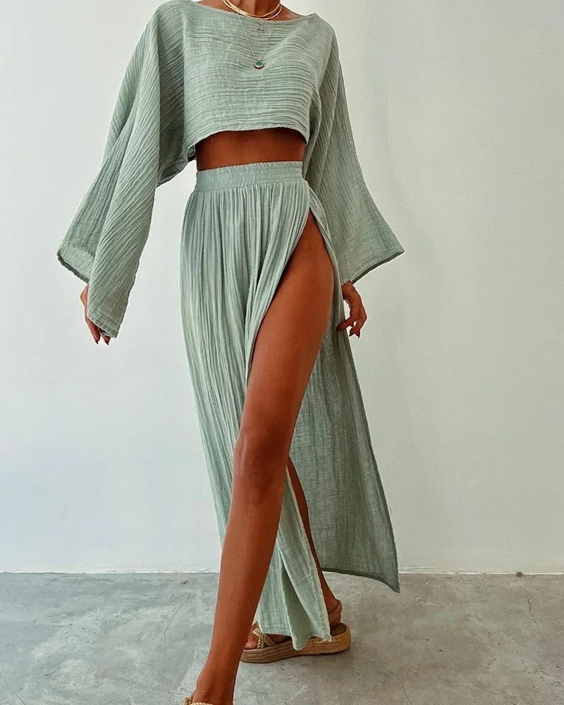 LM | Two-piece set with flowing slit skirt