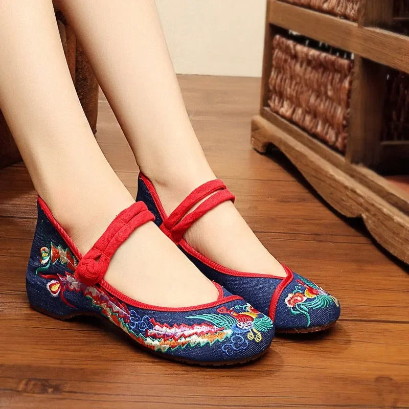 LM | Ballet shoes with embroidery