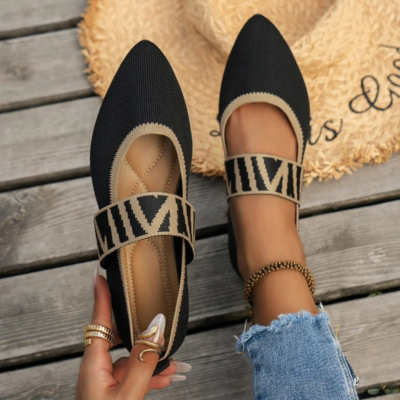 TS | Elegant tapered flats with checkered strap