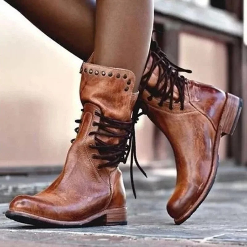 LM | Vintage lace-up combat boots