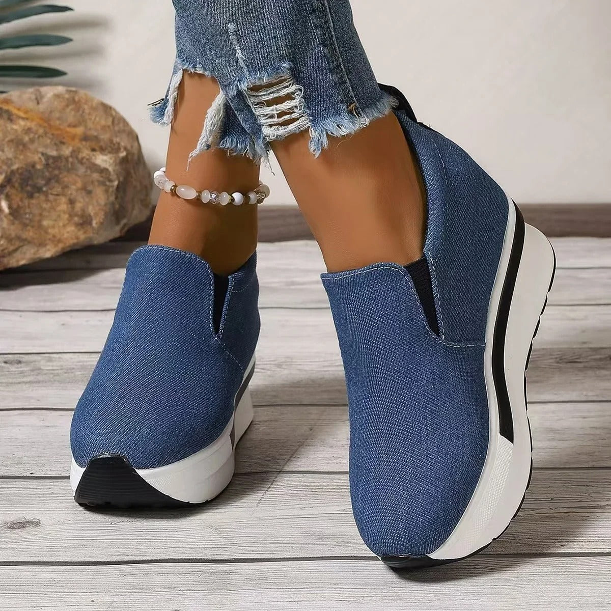 LM | Platform ankle boots