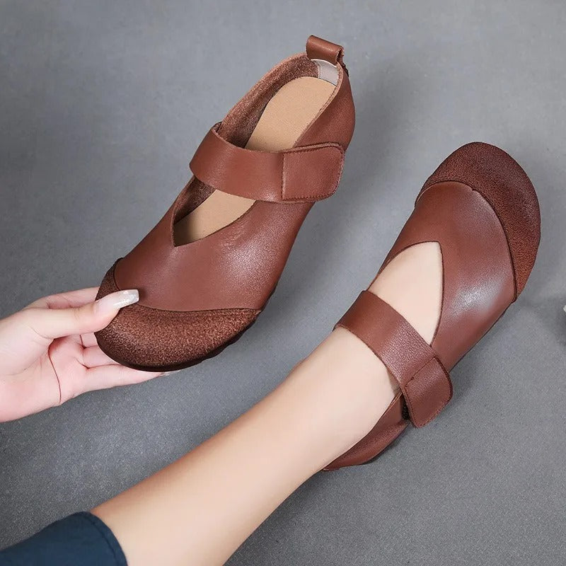 LM | Supportive and trendy orthopaedic shoes