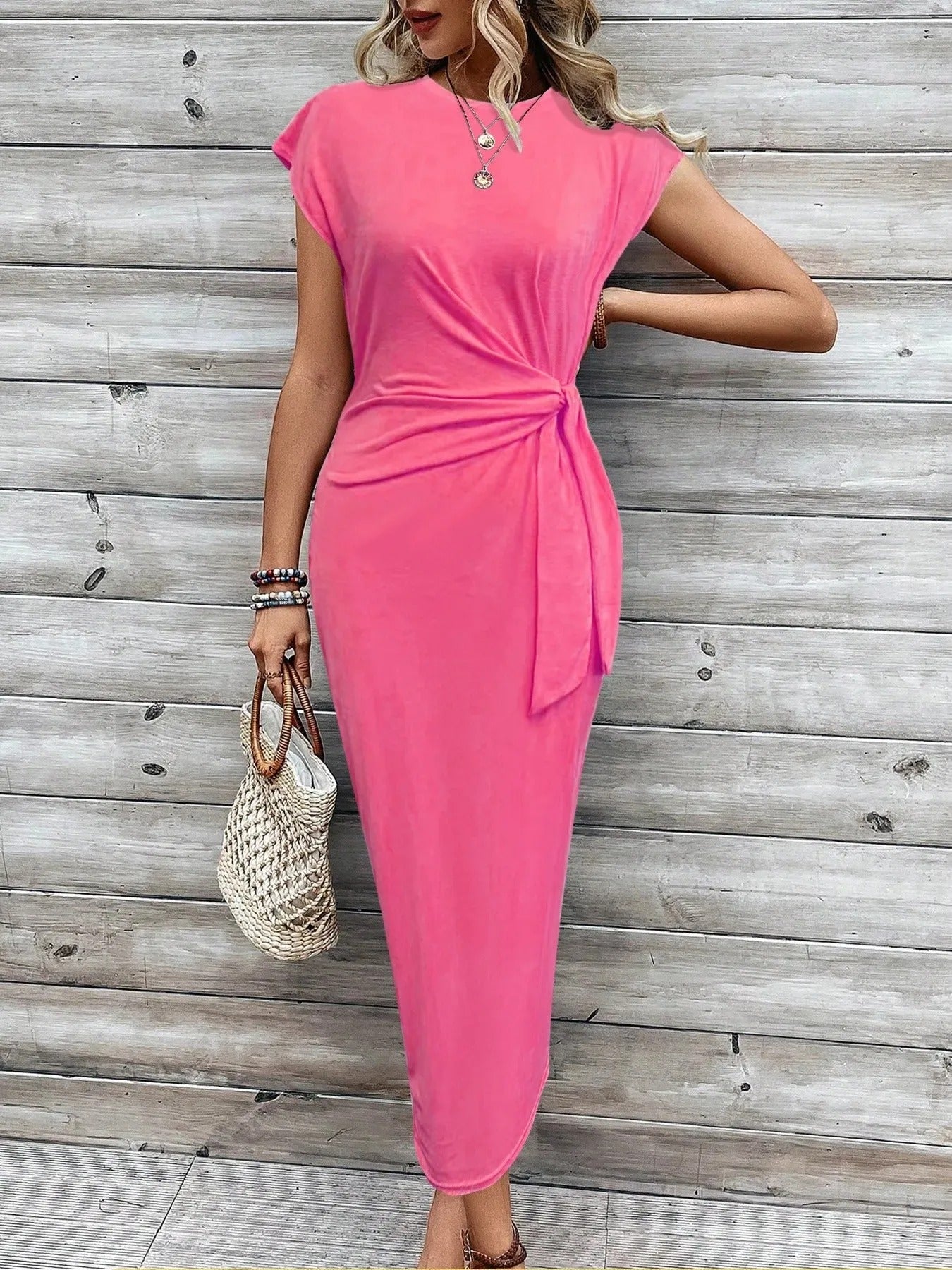 LM | Casual maxi dress with round neckline to tie at the front
