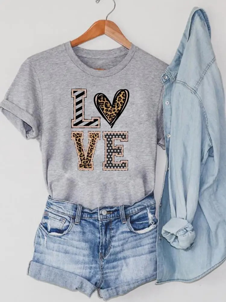 LM | "Love" Shirt