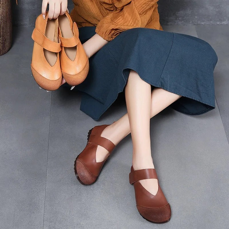 LM | Supportive and trendy orthopaedic shoes