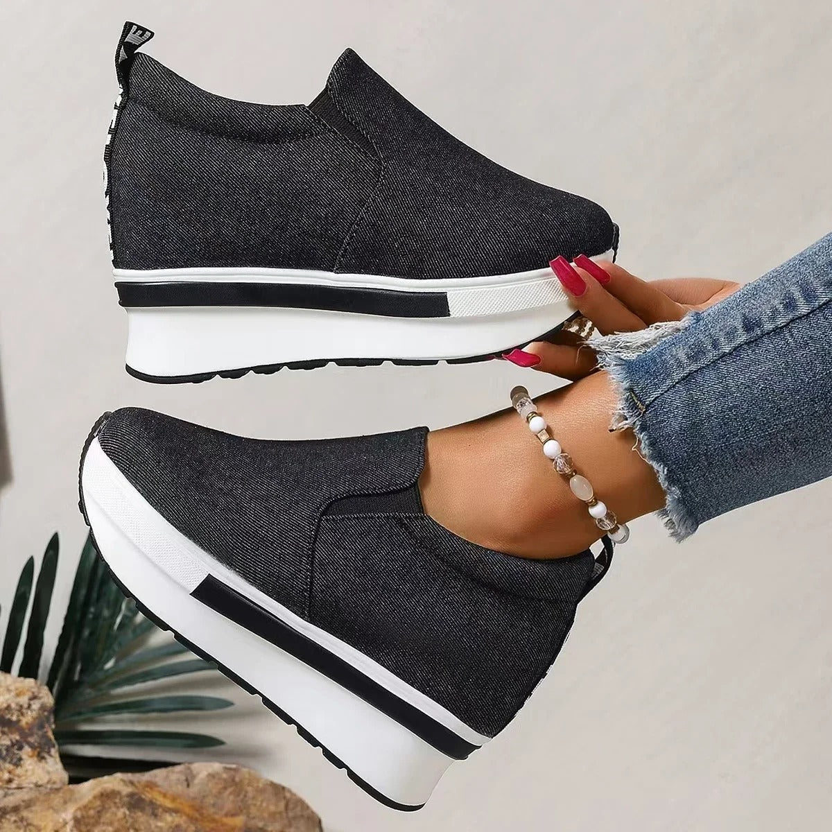 LM | Platform ankle boots