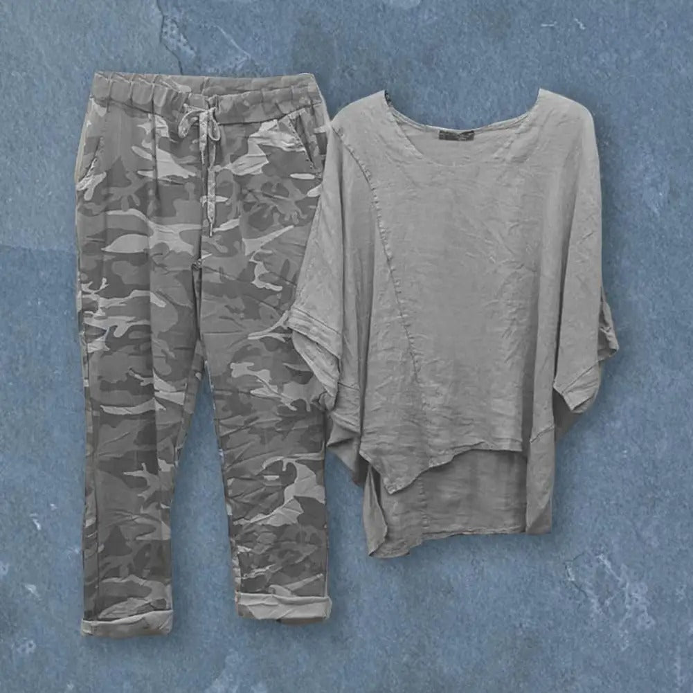 LM | Set of trousers and blouse with round neckline