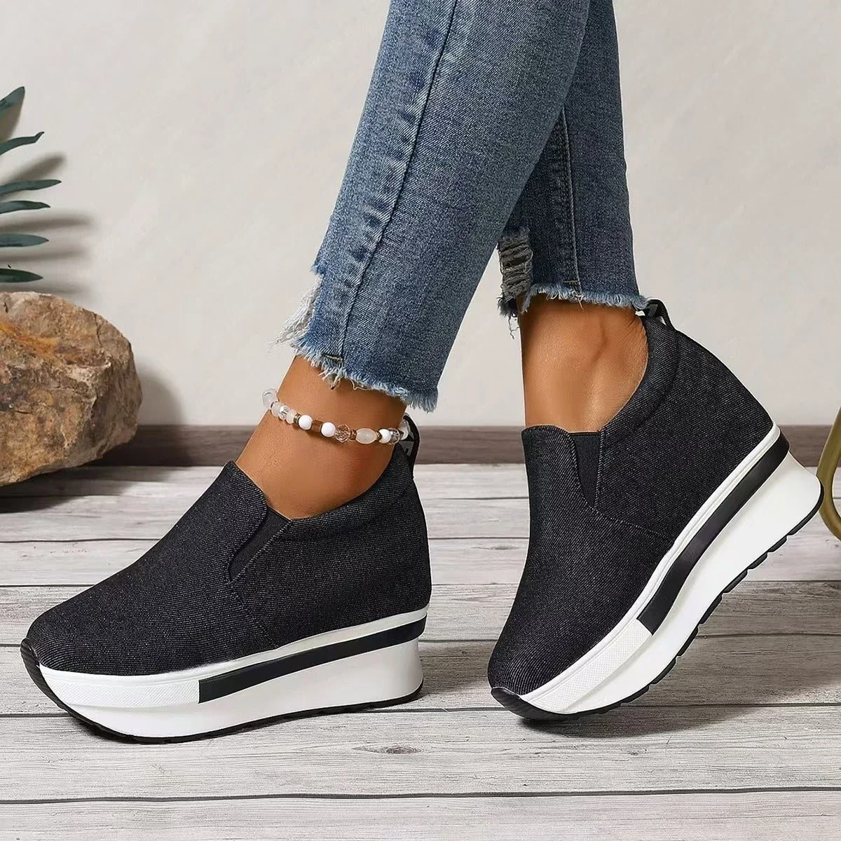 LM | Platform ankle boots