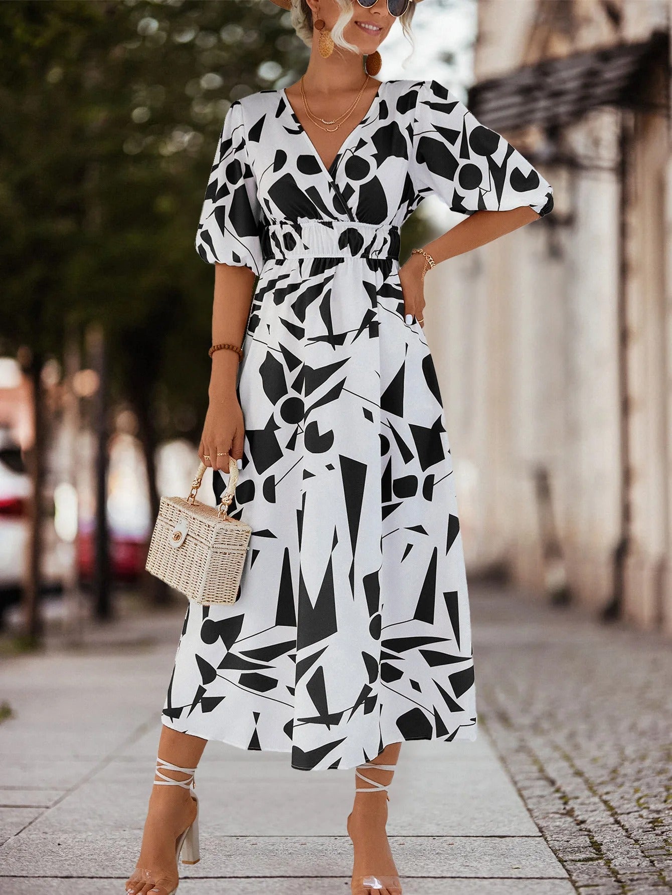 LM | Maxi dress with floral V-neckline