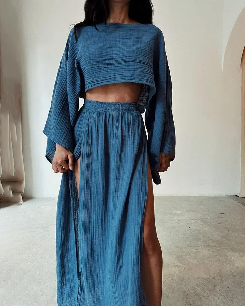 LM | Two-piece set with flowing slit skirt