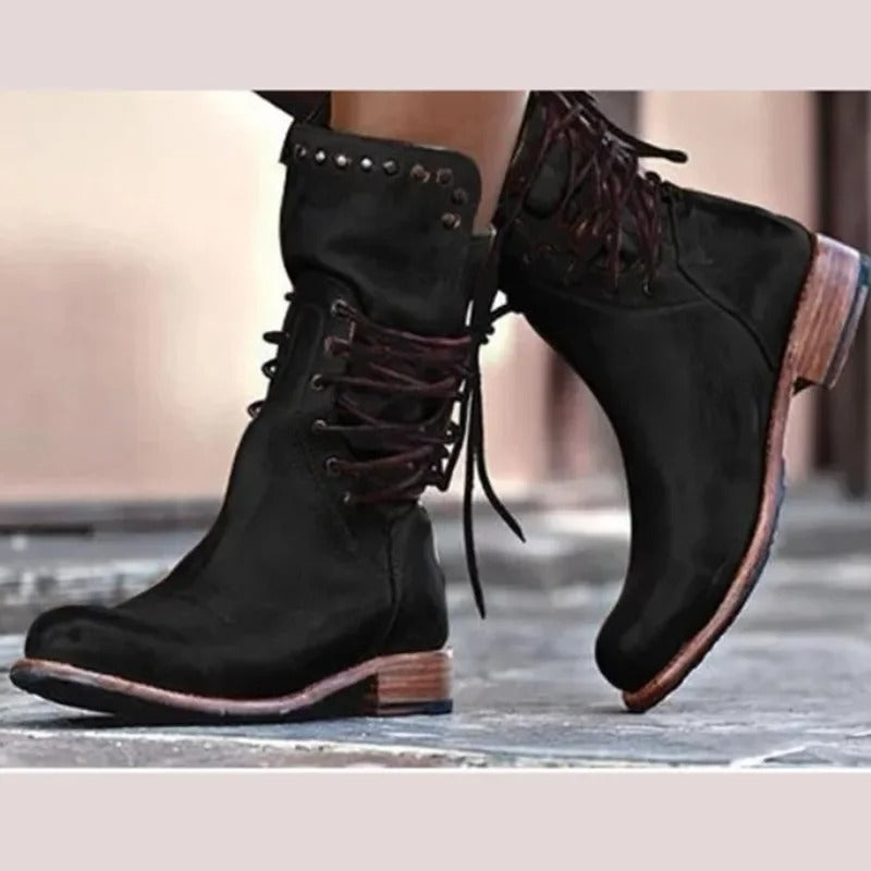 LM | Vintage lace-up combat boots