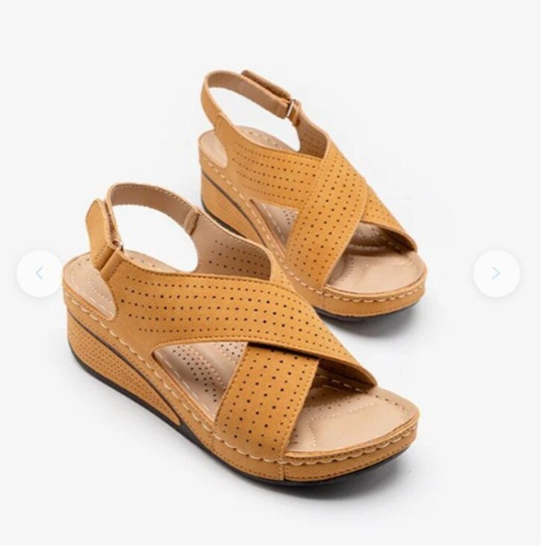 TS | Supportive and fashionable orthopaedic winter sandals