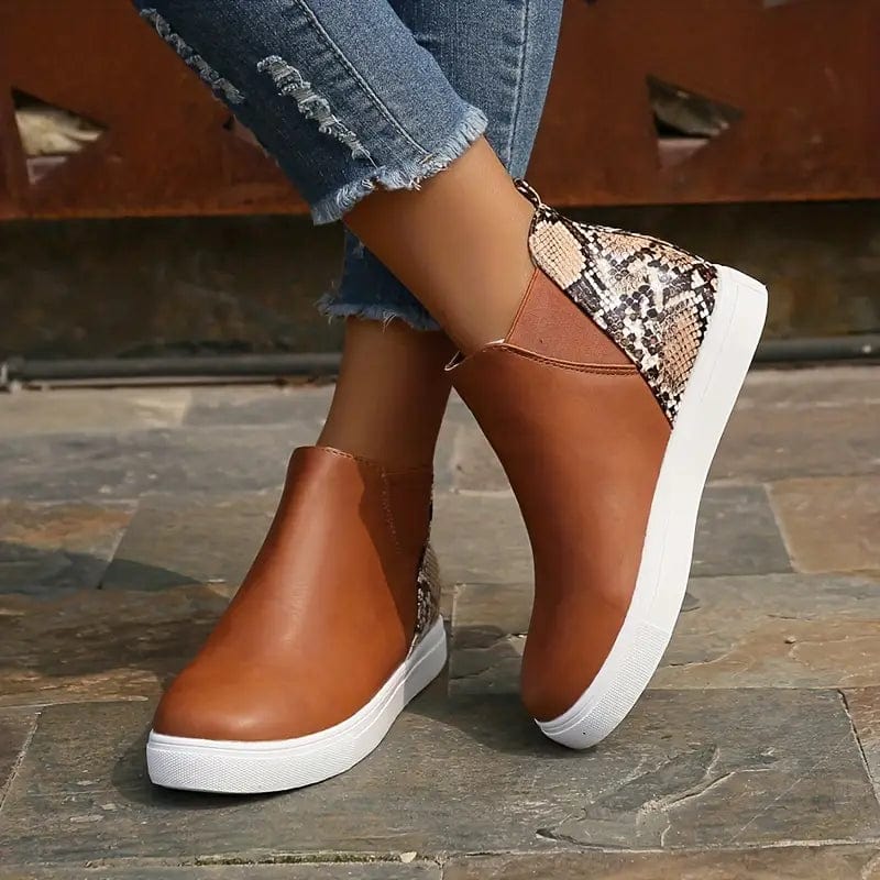 LM | Women's boots with snakeskin pattern