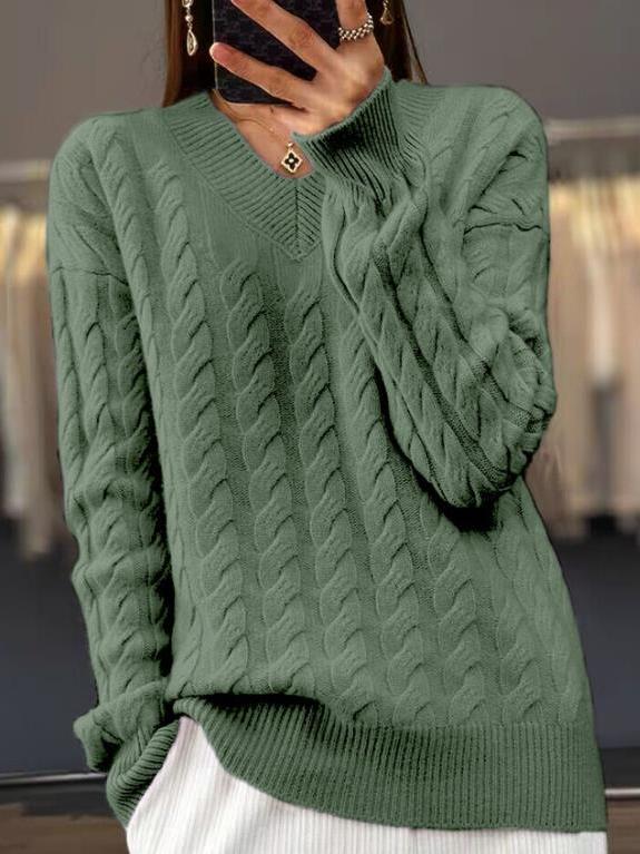 TS | Simple and stylish winter sweater
