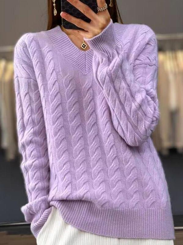 TS | Simple and stylish winter sweater