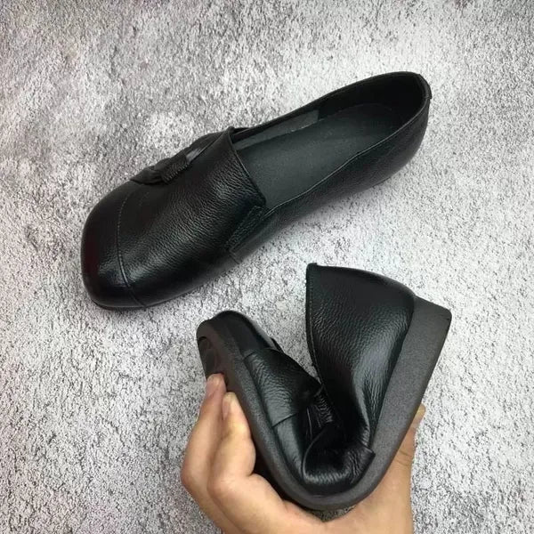 TS | Soft leather loafers with knot detail