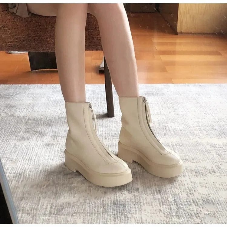 LM | Leather ankle boots