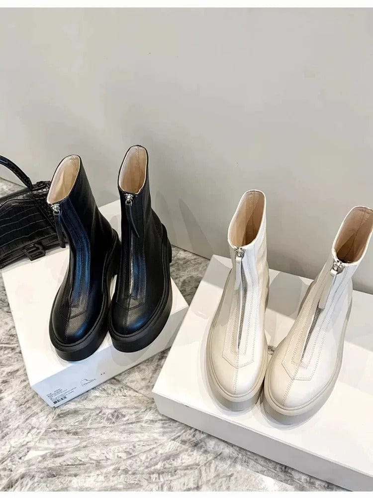 LM | Leather ankle boots