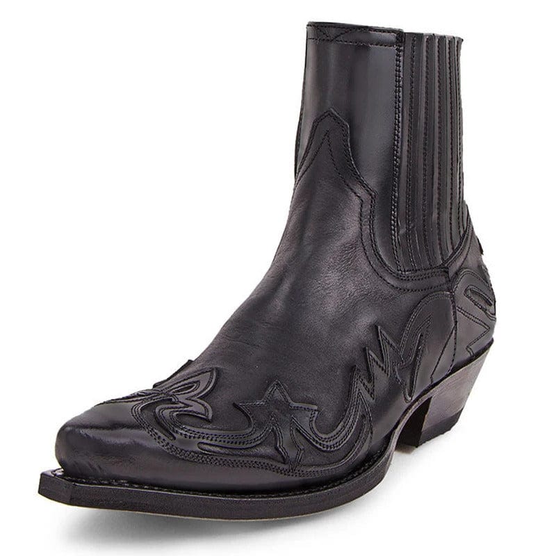 LM | Pointed shoes with embroidery design