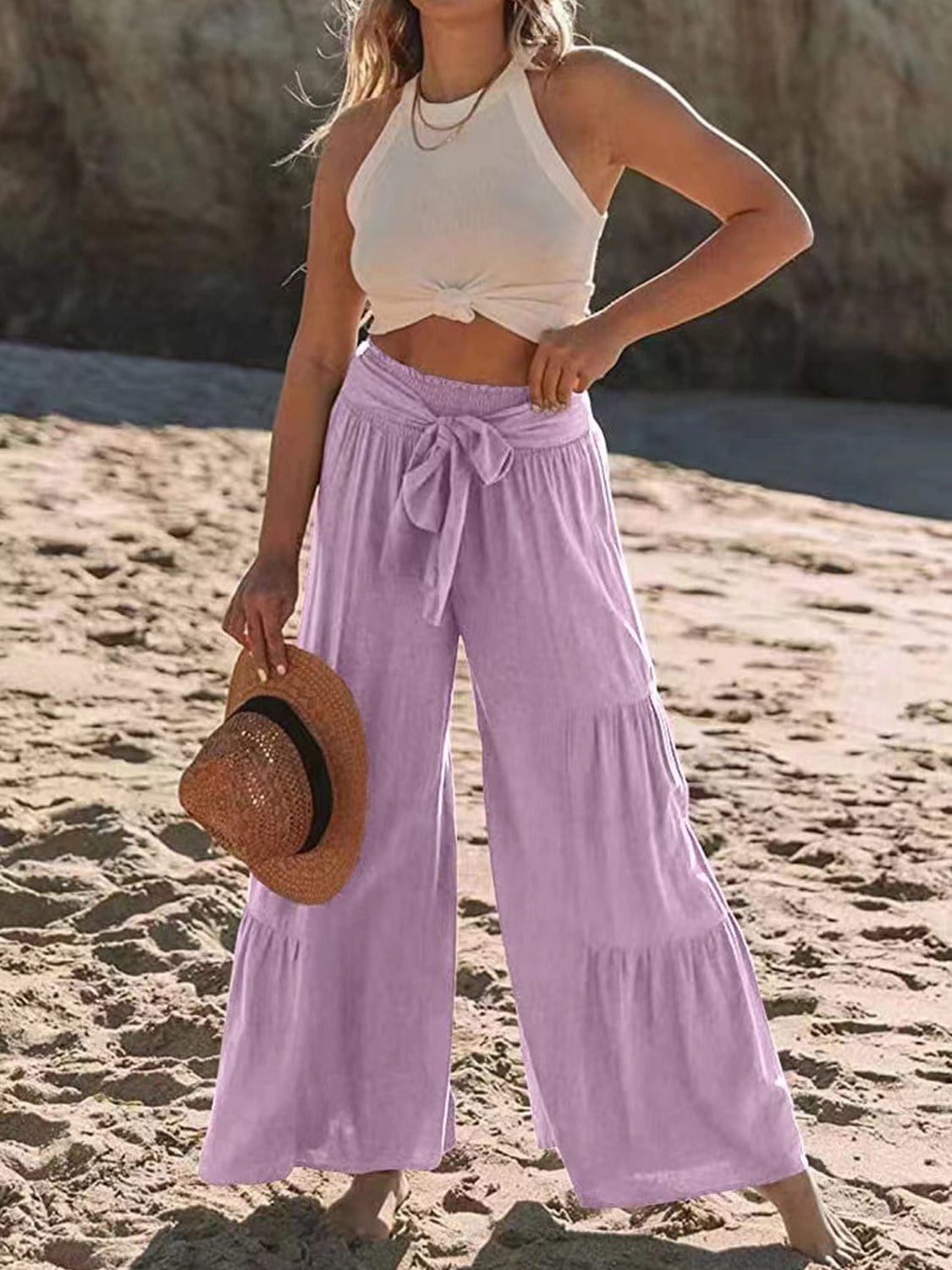 TS | Fashion-conscious and lightweight pants