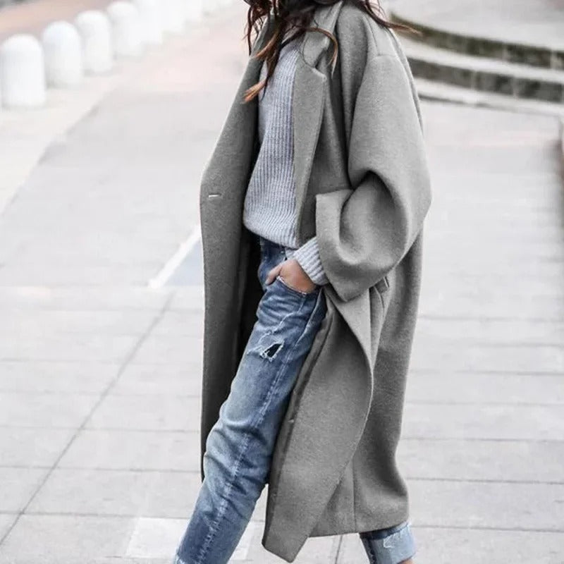 LM | Elegant coat with oversized lapels