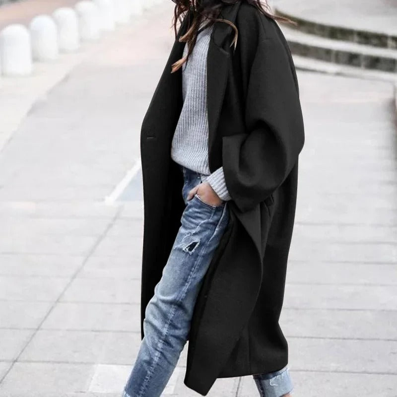 LM | Elegant coat with oversized lapels
