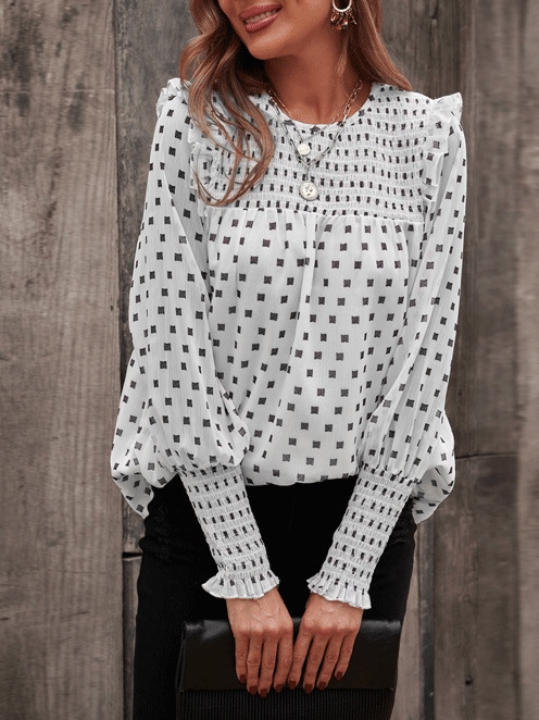 LM | Elegant and casual winter blouse