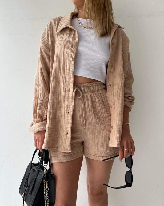 LD | Modieuze outfit voor vrouwen met shirt en korte broek