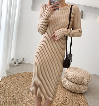 LM | Two-piece dress with slit knitted sweater