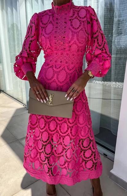 LM | Romantic, sensual and elegant midi dress