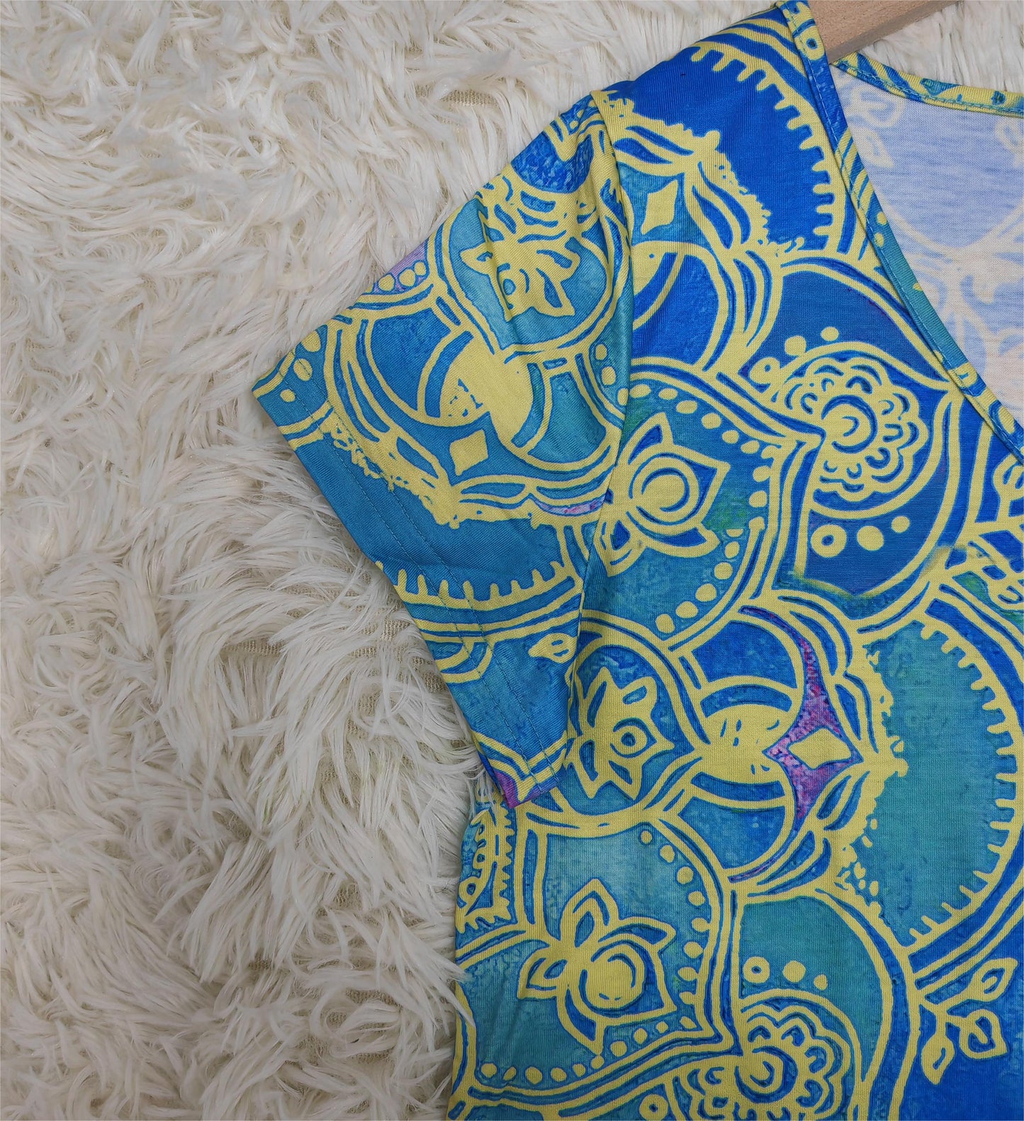 TS | Ocean blue knee-length mini dress with mandala print and short sleeves