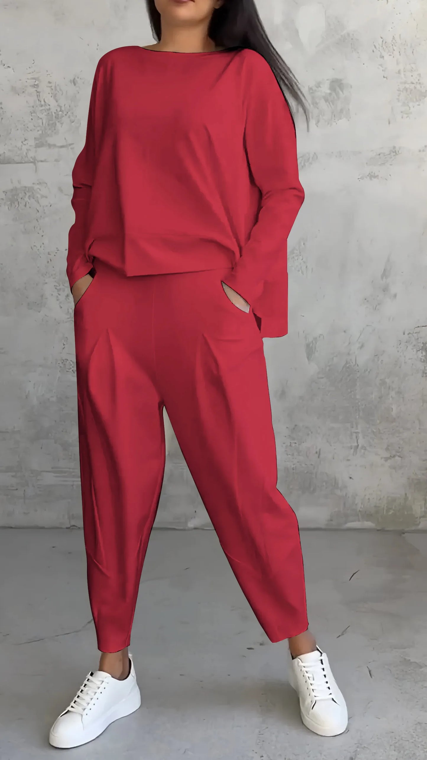 TS | Two-piece set in a casual relaxed fit style