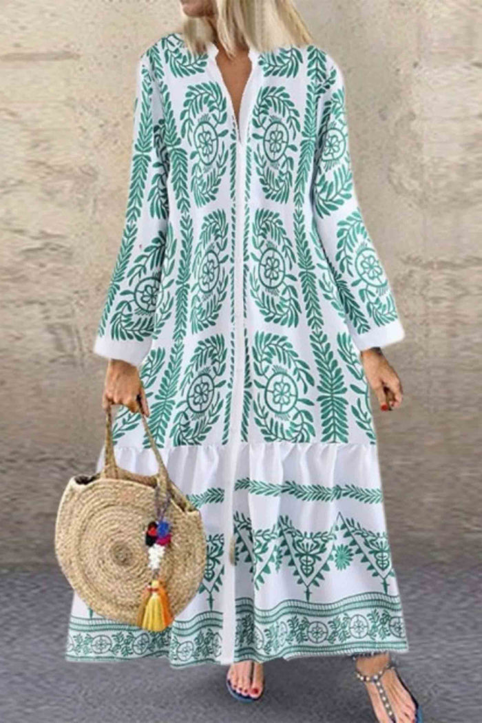 TS | Karol - Oversized dress with high collar and street print