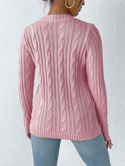 TS | Simple and stylish winter sweater