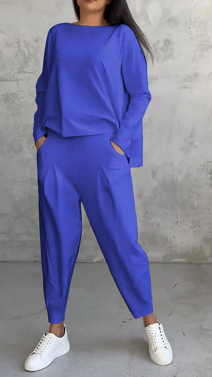 TS | Two-piece set in a casual relaxed fit style
