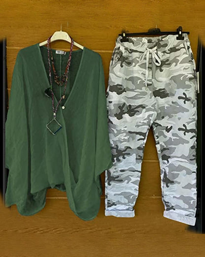 TS | Set of trousers and blouse with camouflage pattern