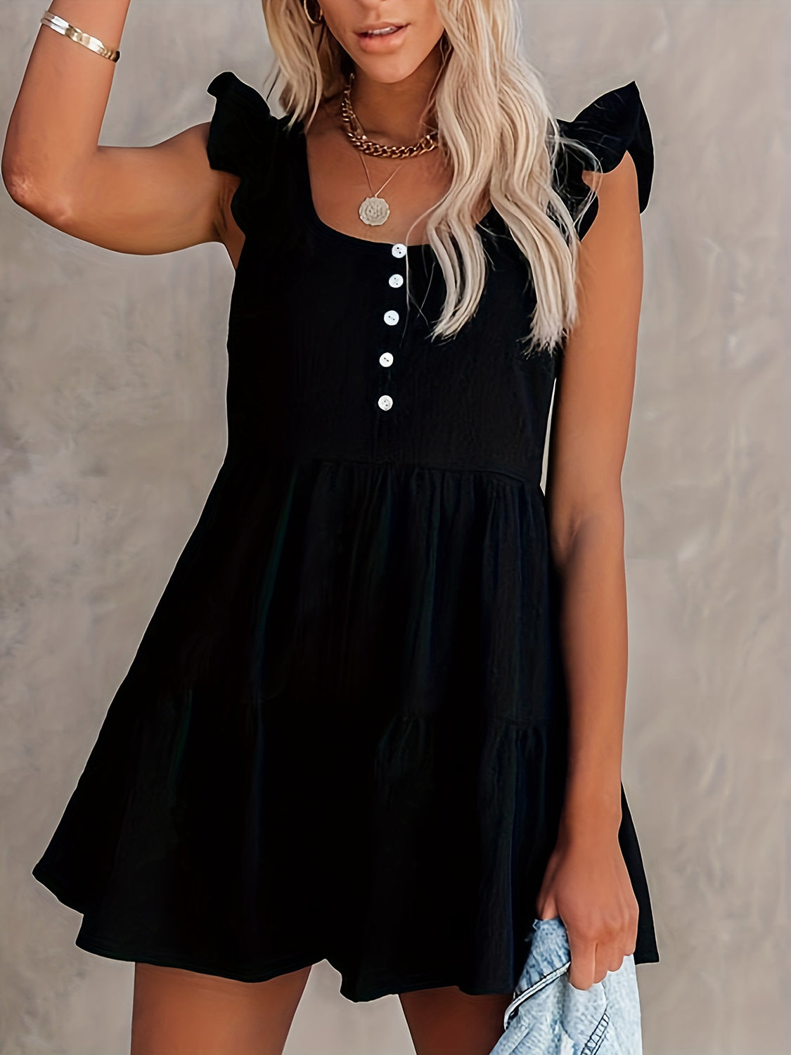 LM | Playful and airy romper
