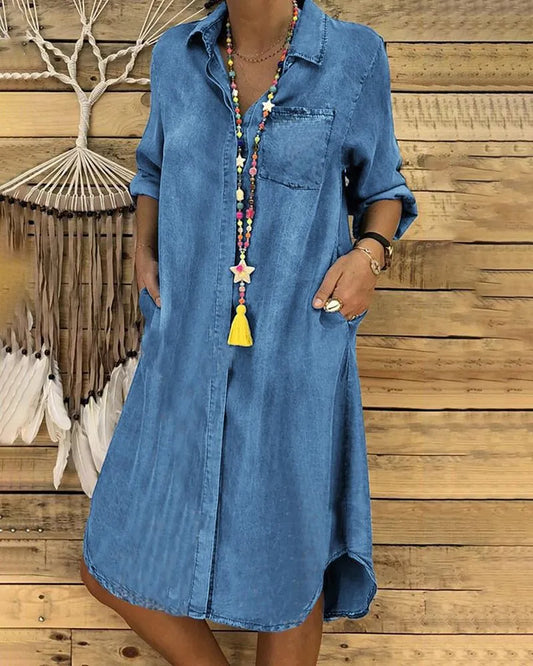 LD Jeans midi-jurk met opgerolde mouwen en borstzak.