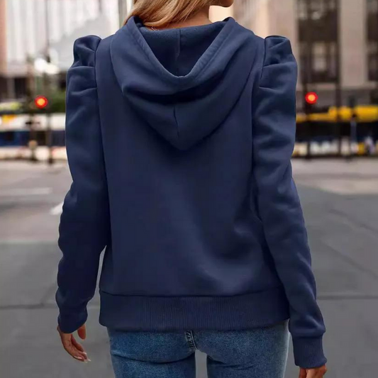 LM | Uncomplicated and chic winter hoodie