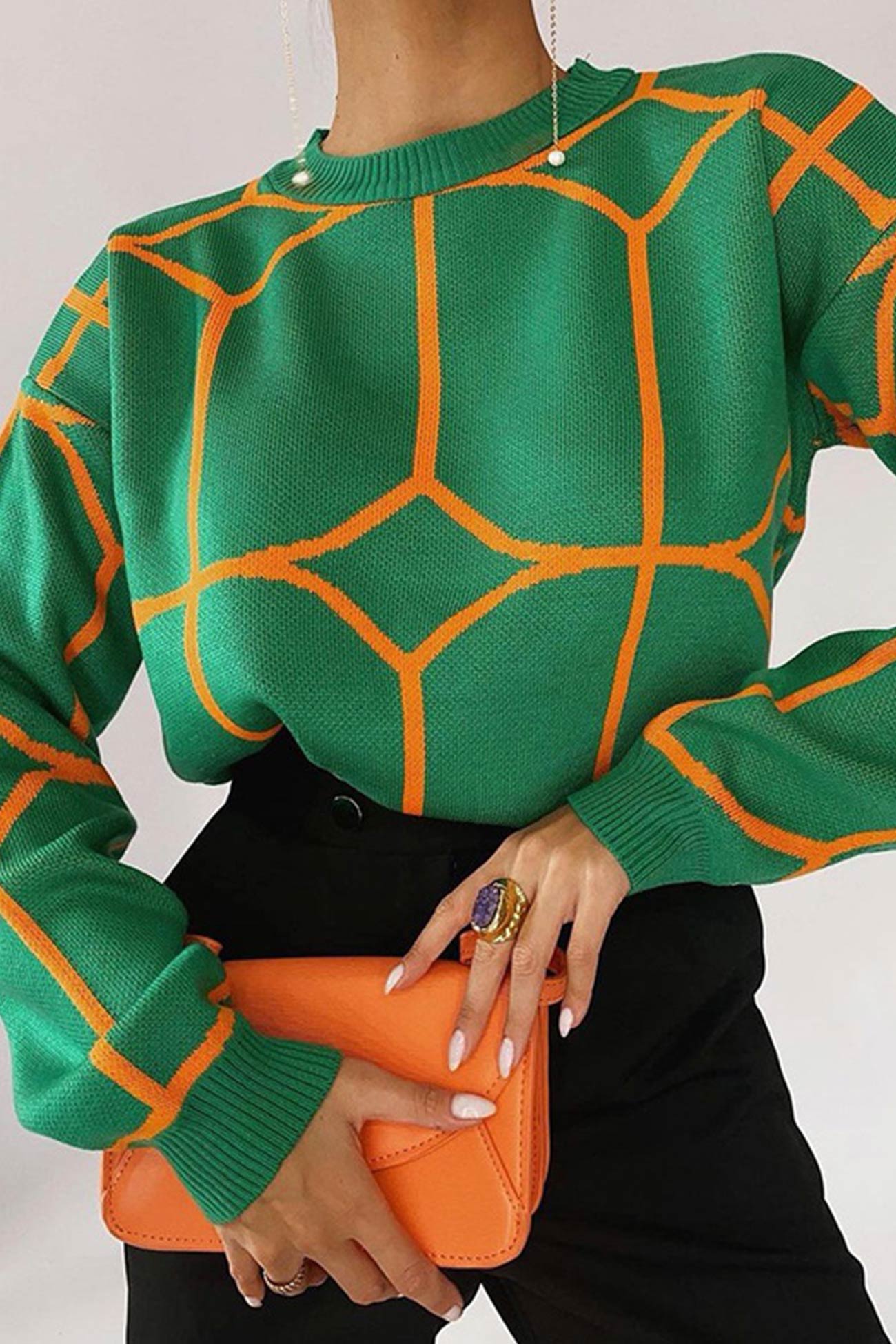 LM | Fashionable and effortless sweater