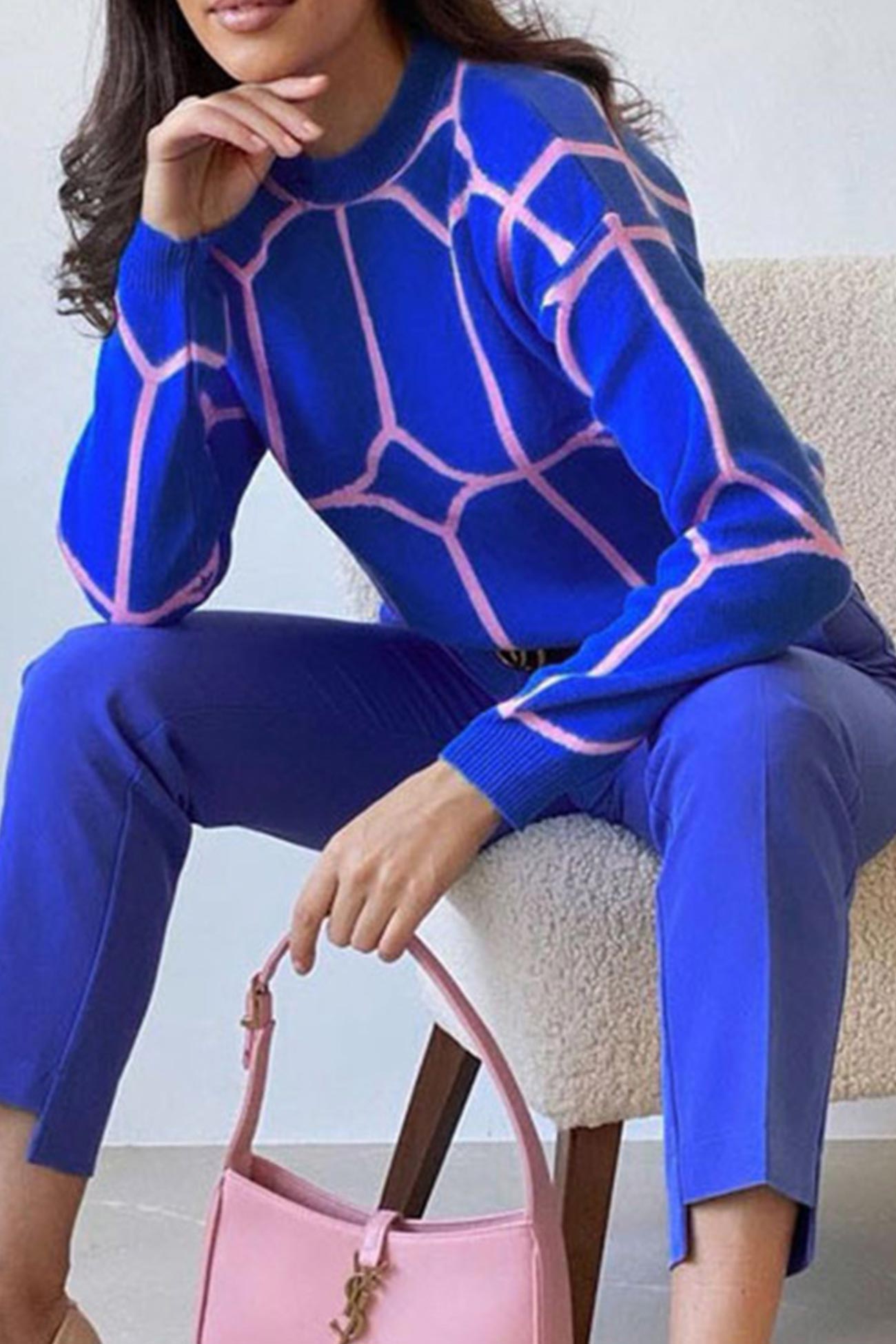 LM | Fashionable and effortless sweater