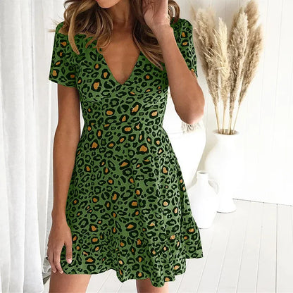 TS | Chic dress with leopard print