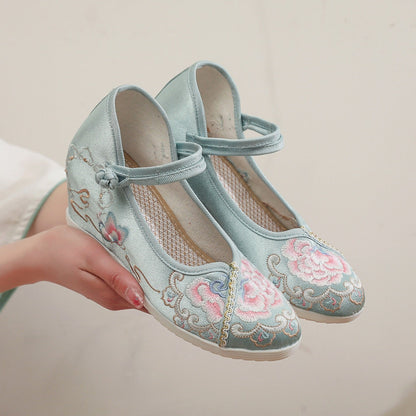 TS | Elegant embroidered wedge shoes