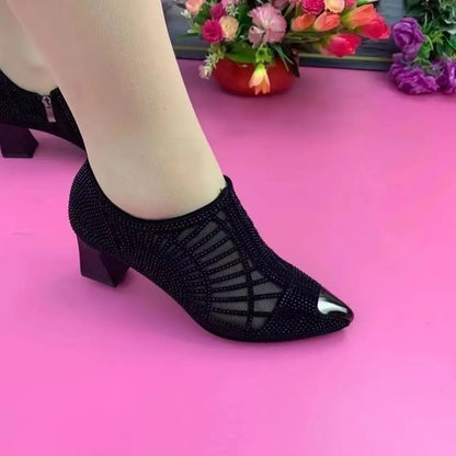Strakke en ondersteunende orthopedische Sandalen