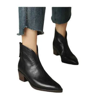 TS | Tapered ankle boot with block heel