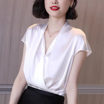 LM | Polished and cool blouse