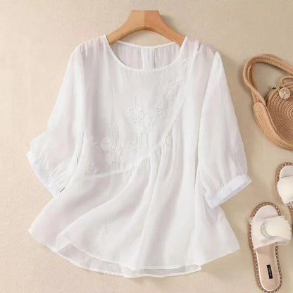 LM | Chic and relaxed winter blouse