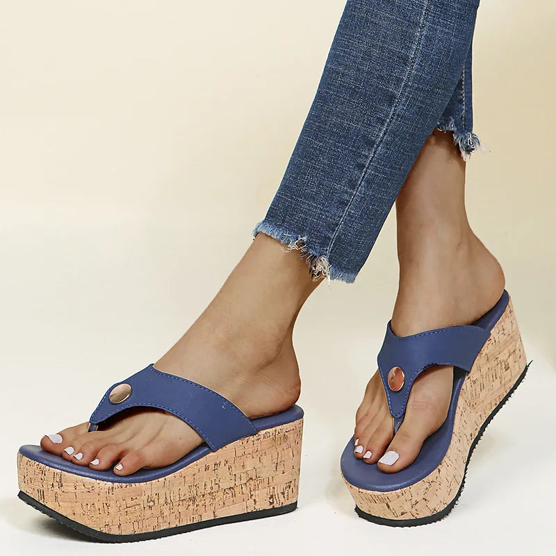 LM | Classic and airy sandals