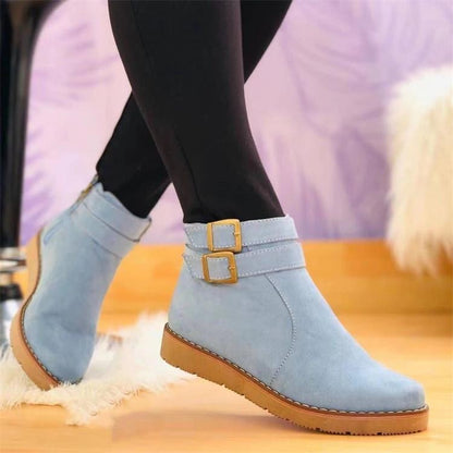 TS | Ankle boot with buckle detail